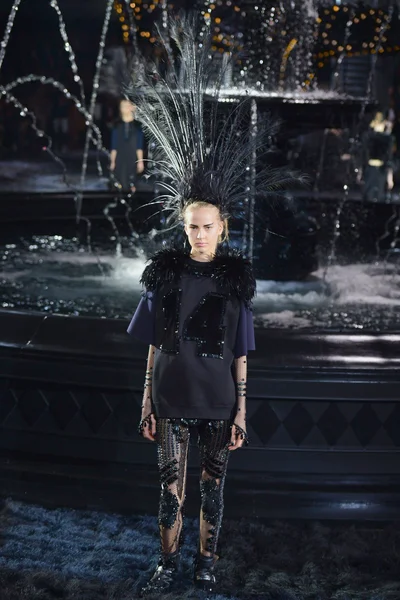 Look 20